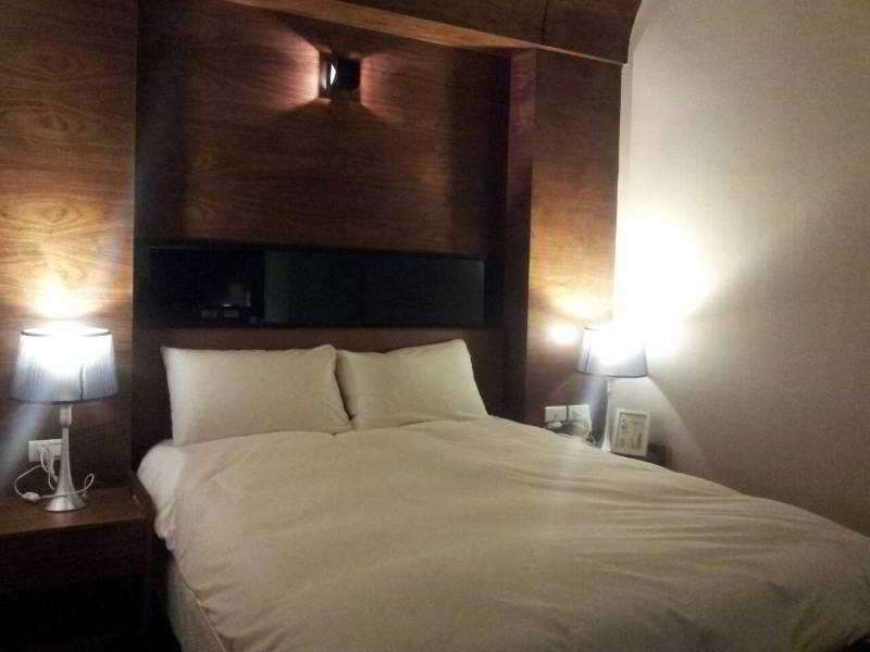 Royal Rose Hotel Taipei Station Екстериор снимка